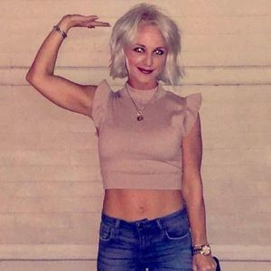 Beige Storia crop top